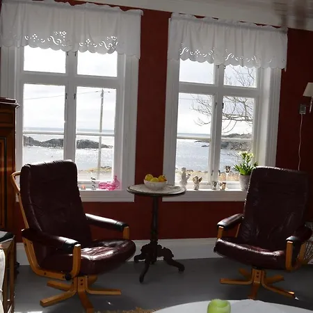 Nesland Lofoten Nyaraló